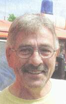 Hatte vorher "etwas Bammel", kämpfte sich dann aber erfolgreich durch die Wasserwand: Helmut Halt (56).